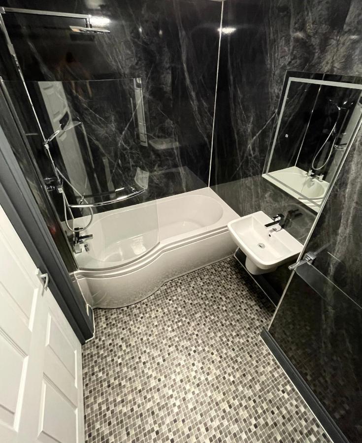 Cadmore Lodge Bed & Breakfast Tenbury Buitenkant foto