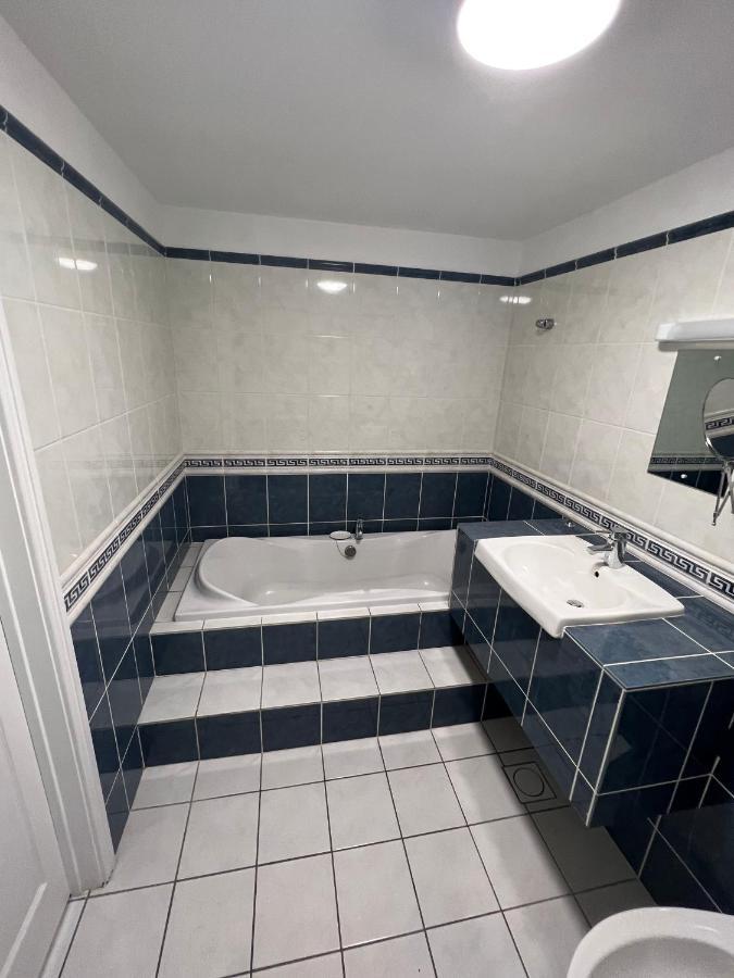 Cadmore Lodge Bed & Breakfast Tenbury Buitenkant foto
